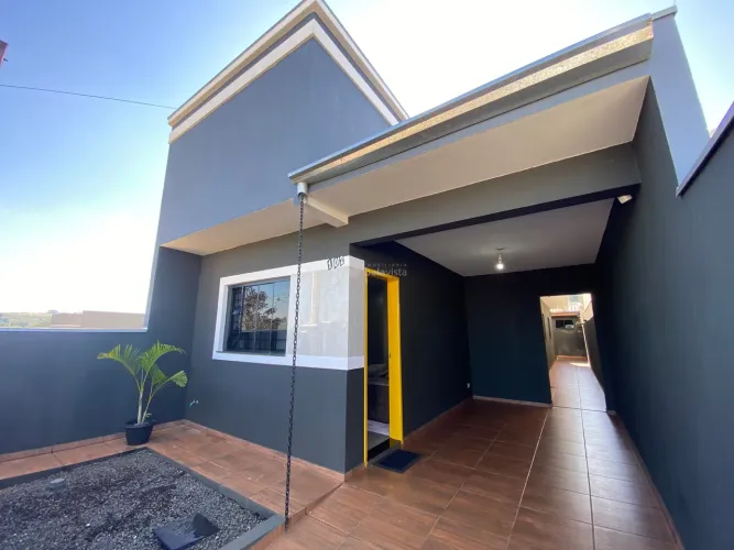 CASA À VENDA NO JARDIM VENEZA EM APUCARANA.