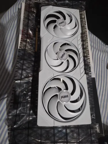 Rx 9070 xt Sapphire Pure