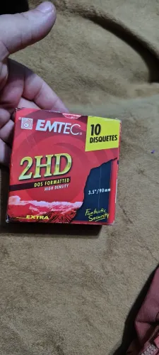 10 disquetes na caixa