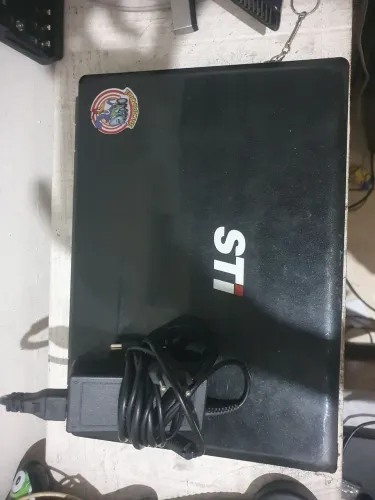 Notebook Semp toshiba 3gb ram SSD 128gb