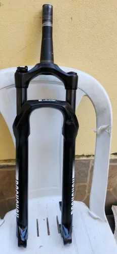 Suspensão Roch shox Judy