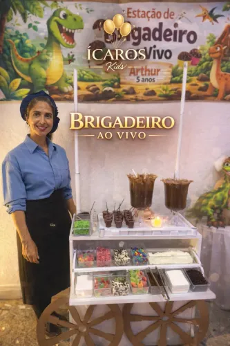 Brigadeiro ao vivo, algodão doce e guloseimas para festas