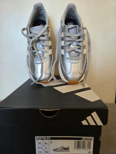 Tênis adidas feminino NOVO 35