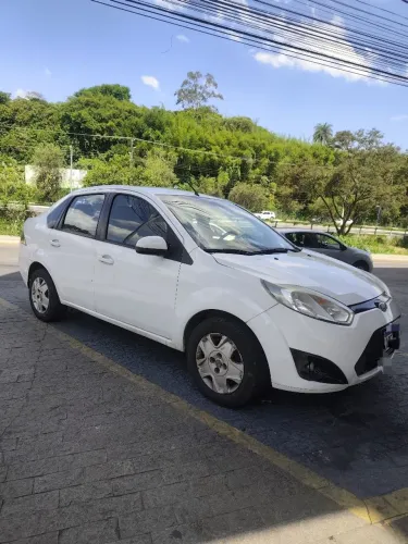 Ford Fiesta Sedan SE 1.6 8V Flex 4P 2014