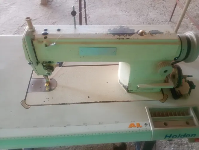 Vendo máquina de costura