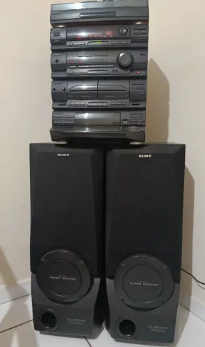 Aparelho de som Sony + 2 caixas