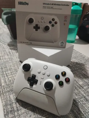 Controle sem fio 8 Bitdo Ultimate 2.4g usado com defeito no gatilho traseiro