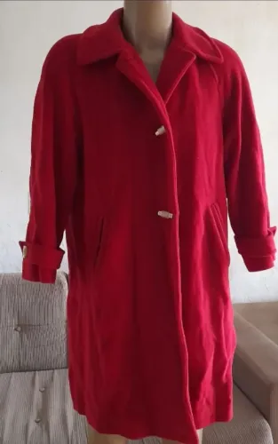 Sobretudo vermelho