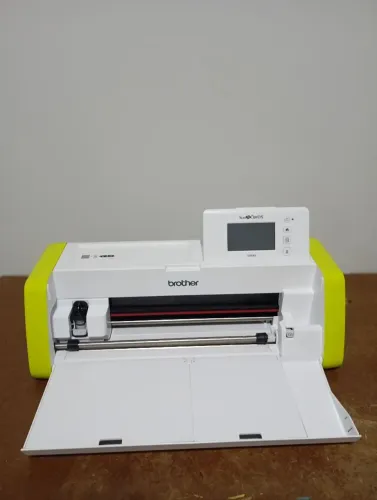 Máquina de corte Brother scanncut sdx85