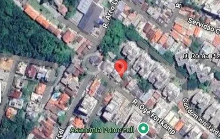 Terreno de 300m² na Trindade
