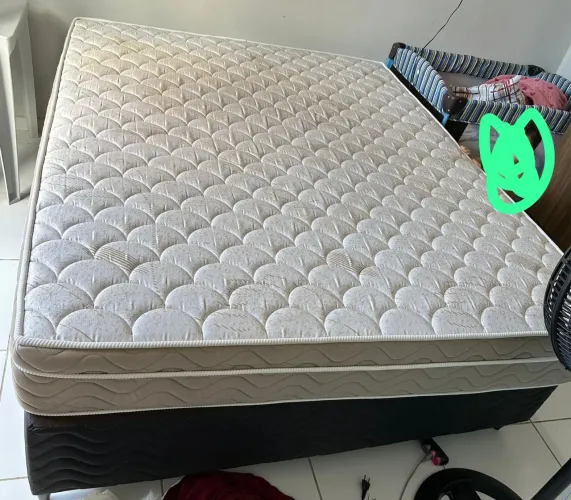 Cama queen