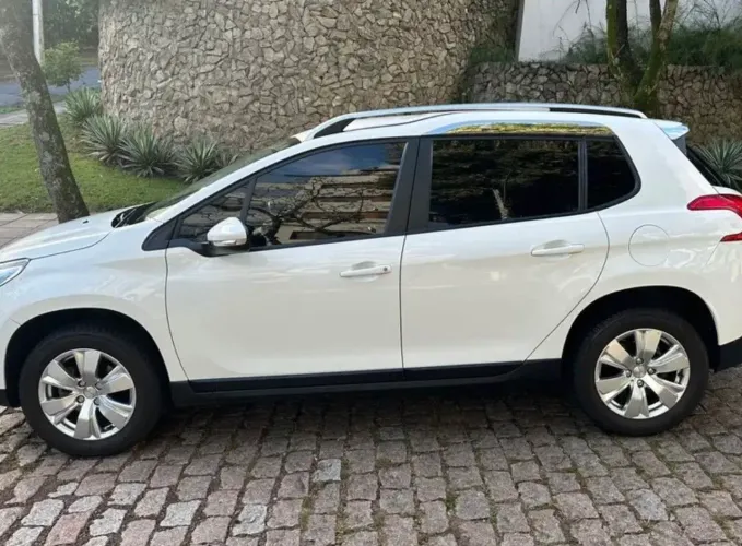 Peugeot 2008 Allure 1.6 Flex 16V 5P Aut. 2017