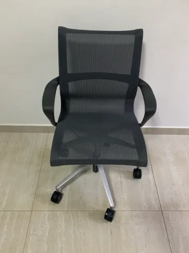 Cadeira Herman Miller Setu
