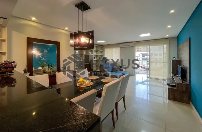 Apartamento com varanda, 2 vagas e lazer à venda, Astúrias, Guarujá, SP