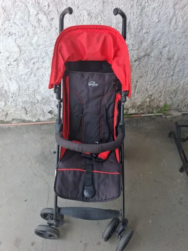 Carrinho de bebê burigoto