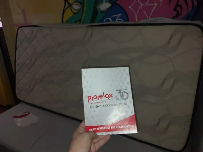 Colchão de solteiro D33 à venda!