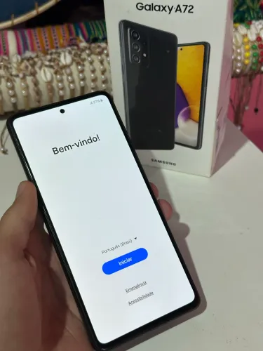 Samsung Galaxy A72 ? Tela intacta, funcionando e com detalhe na entrada Tipo-C 