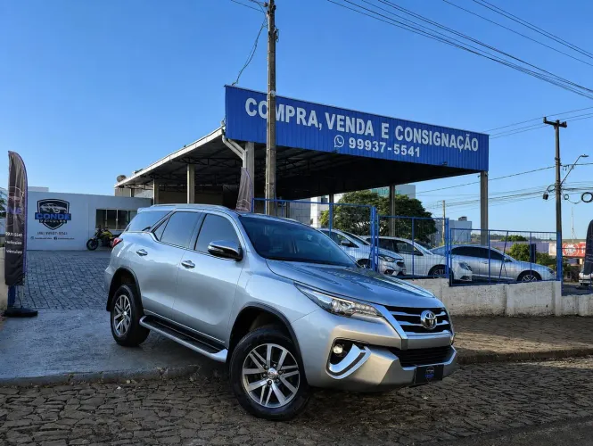 Toyota Hilux SW4 SRX 4X4 2.8 TDI 16V Dies. Aut. 2019