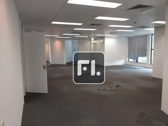 Conjunto para alugar, 320 m² por R$ 56.352,00/mês - Chácara Santo Antônio - São Paulo/SP