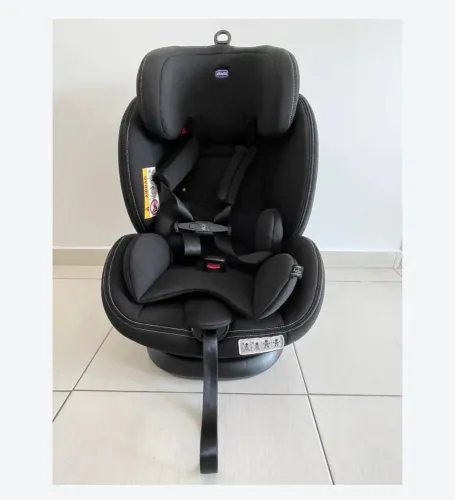 Cadeira infantil para carro Chicco Seat4fix!