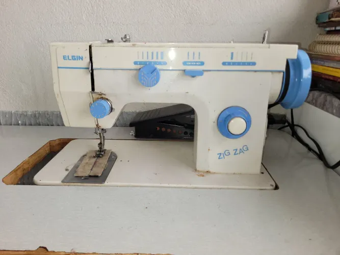 Maquina de Costurar
