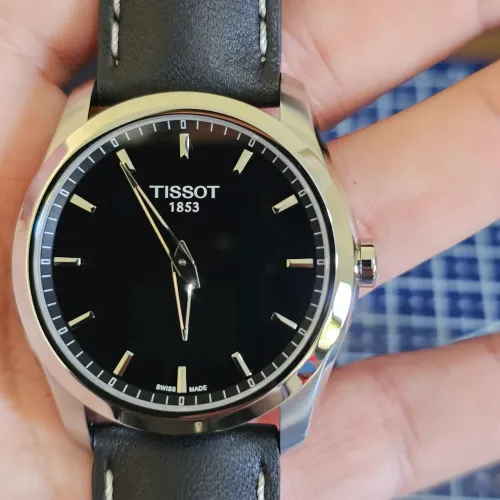 Tissot Couturier 39mm Quartz - Elegância Suíça para o Dia a Dia - 10x sem juros