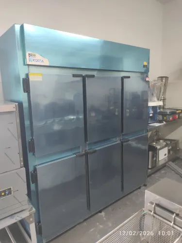 Bh Geladeira inox industrial 6 Portas 