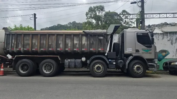 VOLVO VM 330 8X4.ANO 2014.OTIMO ESTADO.