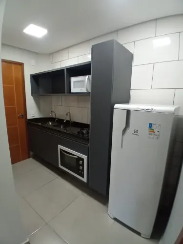 Studio todo mobiliado com eletrodomestico e ar condicionado !!