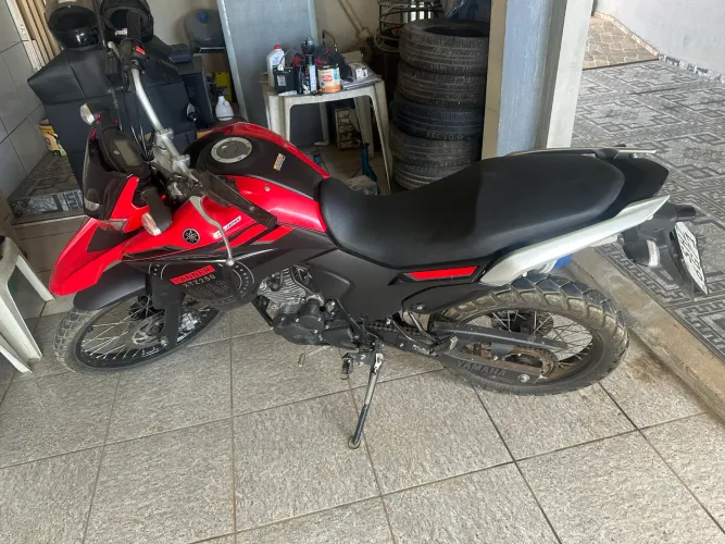 Vende se ou troca moto nova único dono