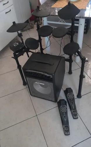 Bateria eletrônica completa + amplificador