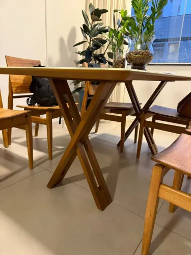 Mesa de jantar 06 lugares 1,80 X 0,90 