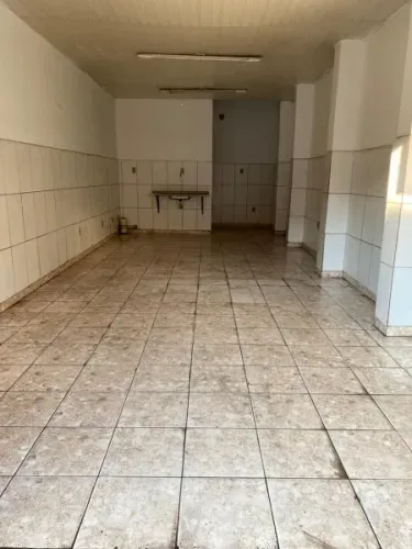 Loja com 32 metros quadrados em Alto Vera Cruz - Belo Horizonte - MG