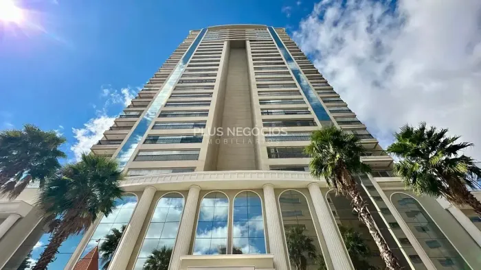 Apartamento | Venda | 3 suítes | Edifício Absoluto | Área de lazer completa | 4 vagas de g
