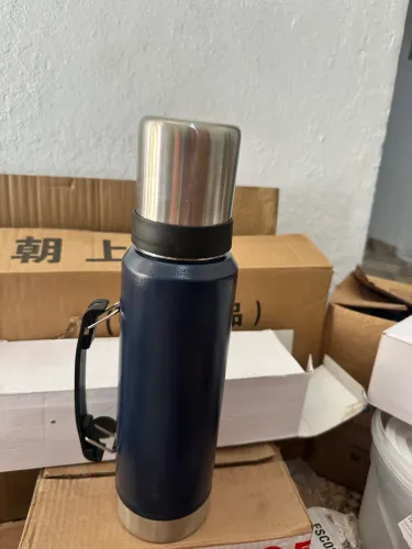 Vendo garrafa térmica, nova 