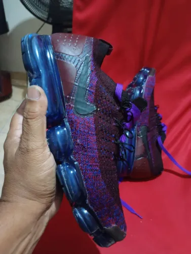Tênis Nike vapor Max tamanho 43,usado top demais.