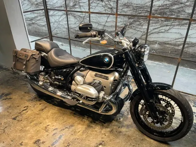 BMW R 18