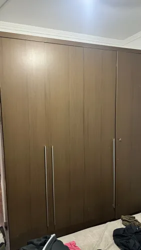 ARMÁRIO 4 PORTAS
