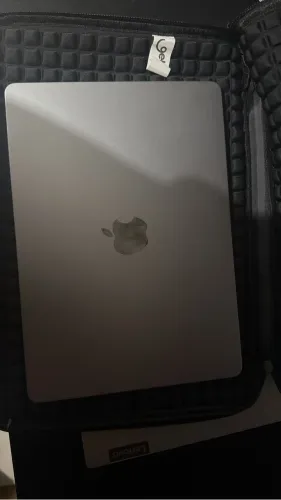 MacBook m3 impecável top space gray 8Gb 256 um foguete