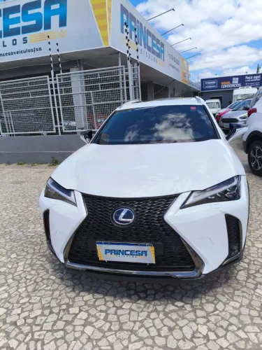Lexus UX-250H F-sport 2.0 16V Aut.(hybrid) 2019