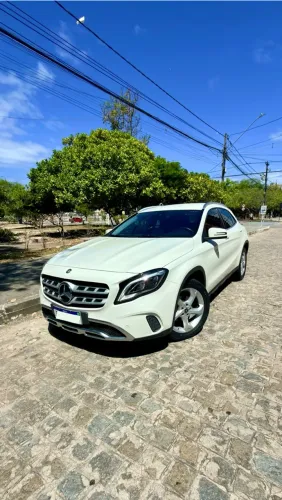Mercedes-Benz GLA 200 Adv. 1.6/1.6 TB 16V Flex Aut. 2018