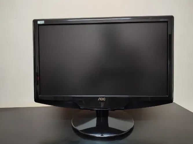 Monitor AOC 19"