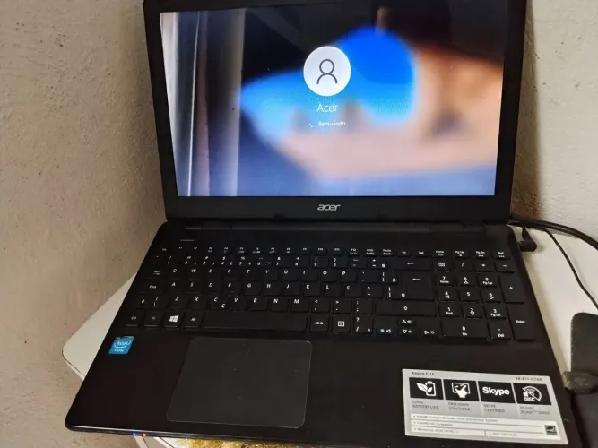 Notebook Acer (Para Peças, Conserto ou Uso na Tomada) - Leia a Descrição