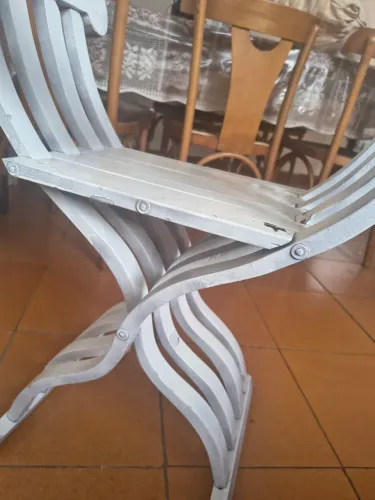 Cadeira antiga salvonarola