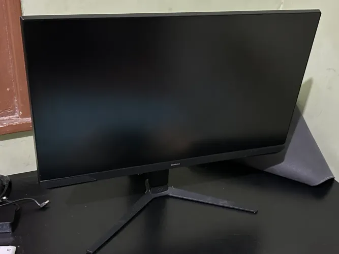 Monitor samsung odyssey 27 pol, 180hz