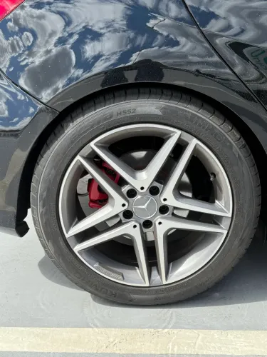 pneu kumho 235 45 R18