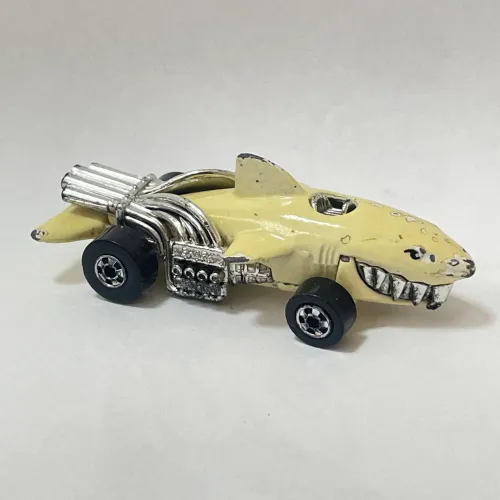 Sharkruiser 1989 branco / bege rodas BW
