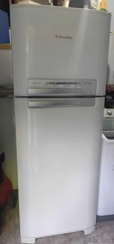 Geladeira Electrolux DF46 Frost Free 402L/435L Branca - Ótimo Estado (aceito cartão)