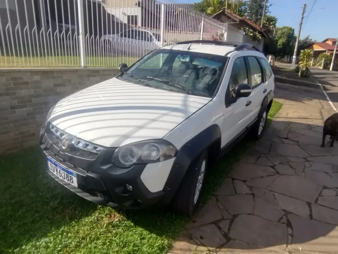 Fiat Palio Weekend Adventure Locker 1.8 Flex 2015