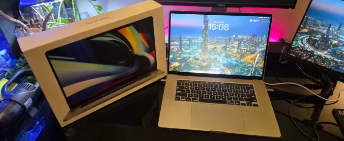 Macbook Pro 16 I9 16gb de RAM 1 TB SSD